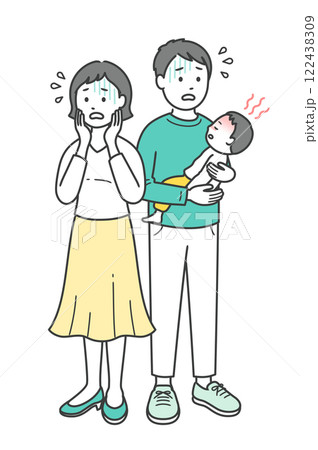 急な発熱をした子供を抱いて焦る若い父親と母親 122438309