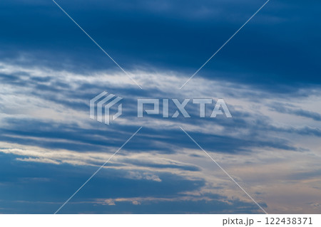 雲の多い冬の空 a-1-1 クールカラー 雲の多い冬の空 a-1-1 クールカラー 122438371
