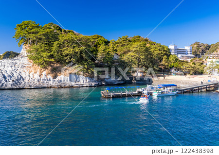 《静岡県》堂ヶ島の美しい海岸線・西伊豆の景勝地 122438398