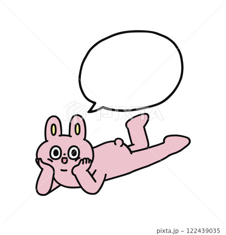 頬杖をついて寝転ぶゆかいなウサギと吹き出し 122439035