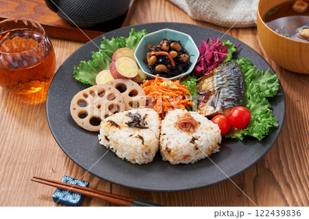 彩り豊かな和食ワンプレート 122439836