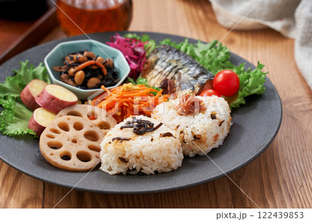 彩り豊かな和食ワンプレート 122439853