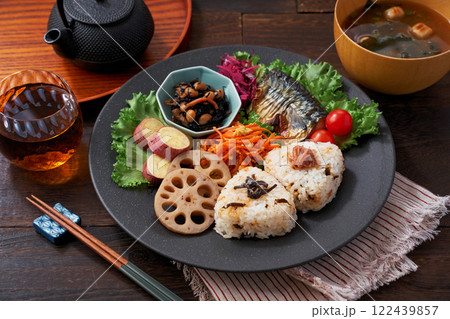 彩り豊かな和食ワンプレート 122439857