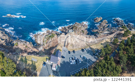空撮「青森県」ドローンで葦毛崎展望台を撮影・種差海岸 冬 空撮「青森県」ドローンで葦毛崎展望台を撮影・種差海岸 冬 122441391