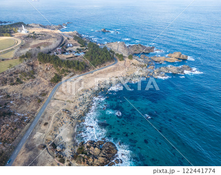 空撮「青森県」ドローンで種差海岸を撮影 冬 空撮「青森県」ドローンで種差海岸を撮影 冬 122441774