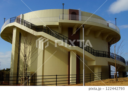 福岡県大牟田市　延命公園のウォ―キングコースの景観「延命配水池」 122442793