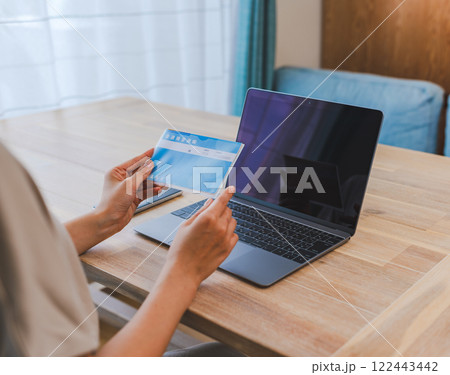 主婦のポートレート 122443442