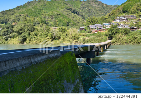 岩間沈下橋 122444891
