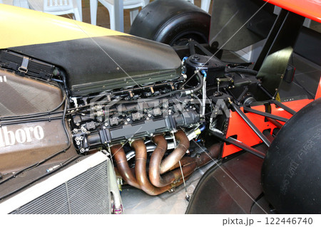 F1　F1マシン　フォーミュラマシン　レーシングカー　マクラーレンMP4/5　鈴鹿SA　エンジン 122446740