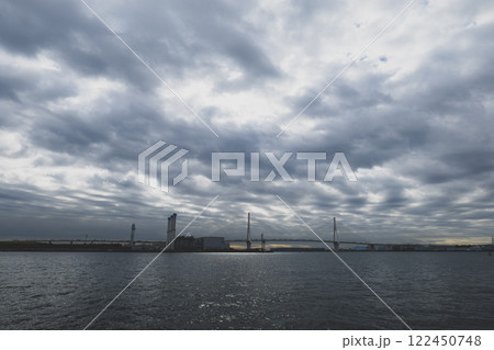 鶴見線　海芝浦駅の風景 122450748