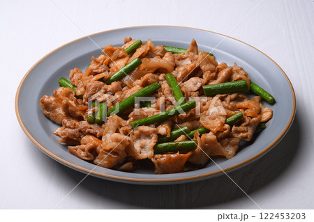 豚肉とにんにくの芽のオイスター炒め 122453203