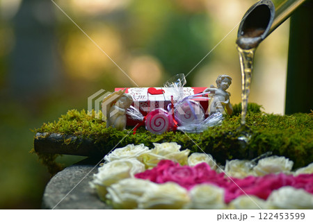 バレンタイン 天使の花手水 バレンタイン 天使の花手水 122453599