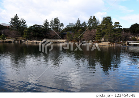 牡丹園で賑わう徳川園 牡丹園で賑わう徳川園 122454349