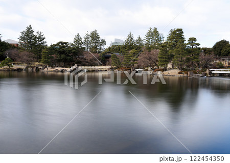 牡丹園で賑わう徳川園 122454350