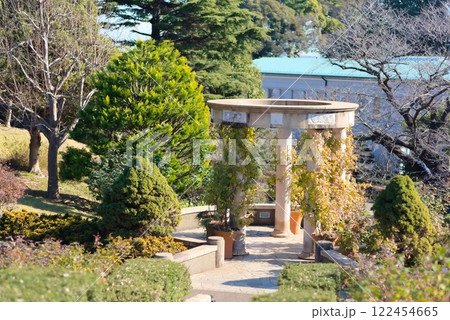 港の見える丘公園 ローズガーデンのガボゼ 122454665