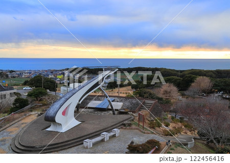 地球の丸く見える丘展望館からのパノラマ風景 南 （千葉県銚子市） 122456416