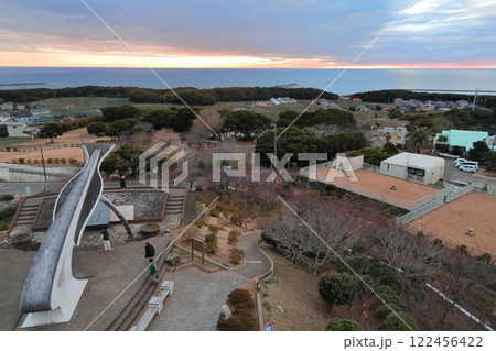 地球の丸く見える丘展望館からのパノラマ風景 南 （千葉県銚子市） 122456422