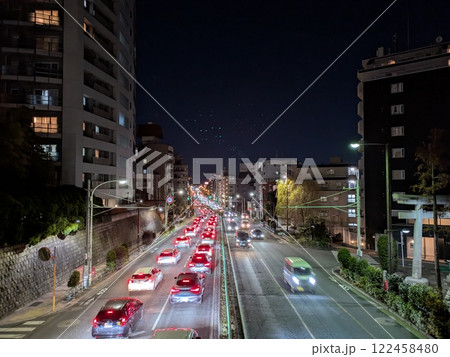 夜の環七通り（世田谷代田） 122458480