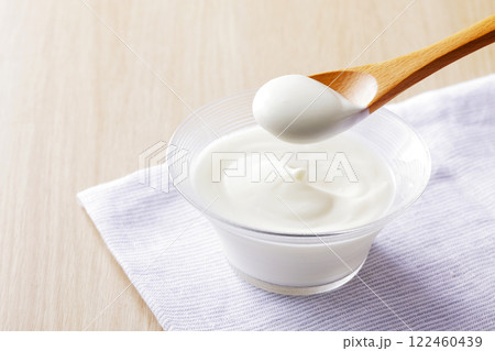 ヨーグルト ヨーグルト 122460439