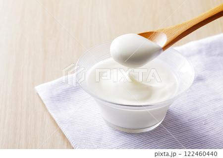 ヨーグルト 122460440