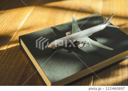 飛行機 飛行機 122460897