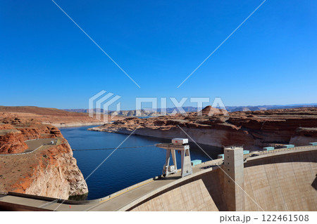 グレンキャニオンダム　アメリカ　アリゾナ州 122461508