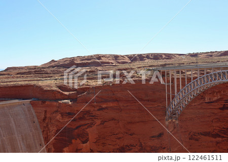 グレンキャニオンダム　アメリカ　アリゾナ州 122461511