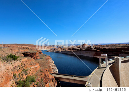 グレンキャニオンダム　アメリカ　アリゾナ州 122461526