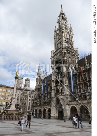 Marian column at Marienplatz, pedestrian zone in Munich, Bavaria, Germany 122462317