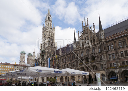 City hall in Munich, pedestrian zone, Bavaria, Germany City hall in Munich, pedestrian zone, Bavaria, Germany 122462319