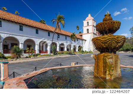 The historic Santa Barbara Mission 122464207