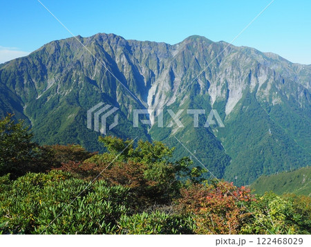 白毛門から望む初秋の谷川岳 122468029