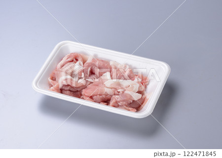 豚コマ肉 122471845