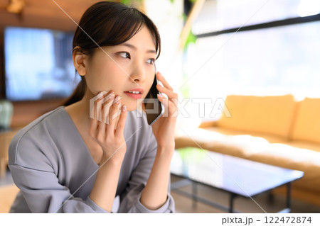 女性 女性 122472874