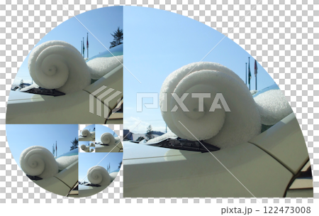 半径をフィボナッチ数列の倍数に調節した扇形の雪まくり画像を大きさの順で螺旋状に並べて合体させた組写真 122473008