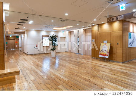 武蔵府中ル・シーニュ（武蔵府中LE SIGNE）のエレベーターホール　東京都府中市宮町 122474056