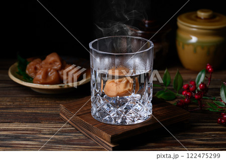 焼酎の梅割り 122475299