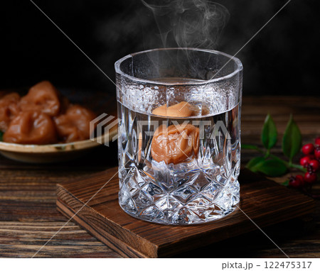 焼酎の梅割り 122475317