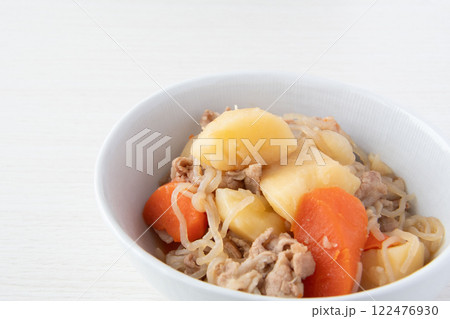 できたての肉じゃが できたての肉じゃが 122476930