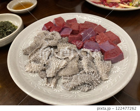 韓国で食べた生のセンマイとレバー(レバ刺しとセンマイ刺し) 韓国で食べた生のセンマイとレバー(レバ刺しとセンマイ刺し) 122477262
