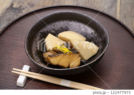 海老芋と棒鱈の炊いたん 海老芋と棒鱈の炊いたん 122477973