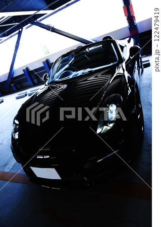 ツヤツヤの黒いオープンカー ツヤツヤの黒いオープンカー 122479419