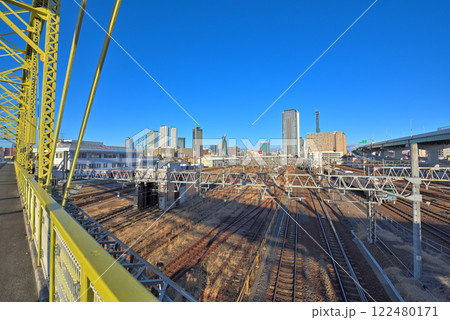 《愛知県》名古屋都市風景 中村区向野橋から見た高層ビル群とJR東海名古屋車両区 《愛知県》名古屋都市風景 中村区向野橋から見た高層ビル群とJR東海名古屋車両区 122480171