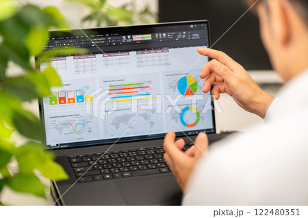 市場調査　海外市場　商圏分析　マーケティングリサーチ　世界地図 122480351