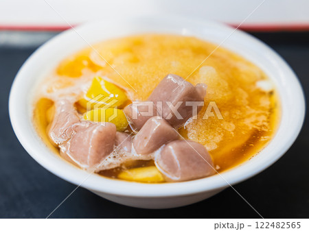 台湾スイーツ　芋圓豆花 122482565