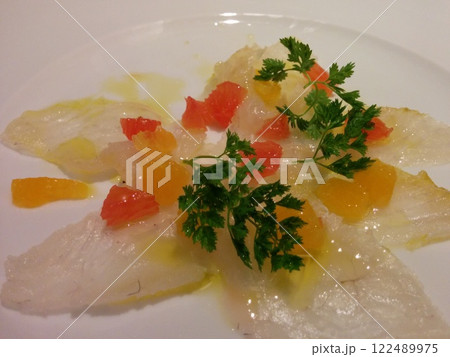 スズキのカルパッチョ 122489975