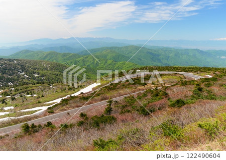 春の蔵王ハイライン（宮城県刈田郡） 122490604