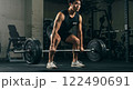 トレーニングをする男性 122490691