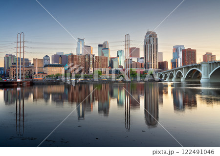 Minneapolis, Minnesota, USA Skyline on the Mississippi 122491046