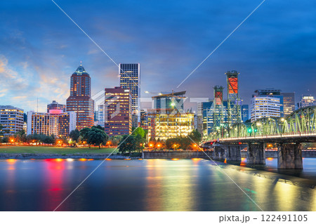 Portland, Oregon, USA Skyline at Blue Hour Portland, Oregon, USA Skyline at Blue Hour 122491105